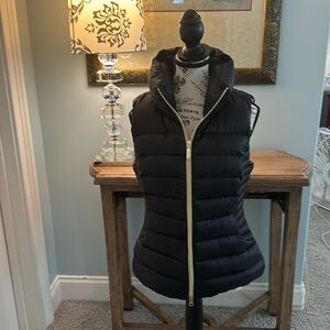 Lily Pulitzer size medium puffer vest